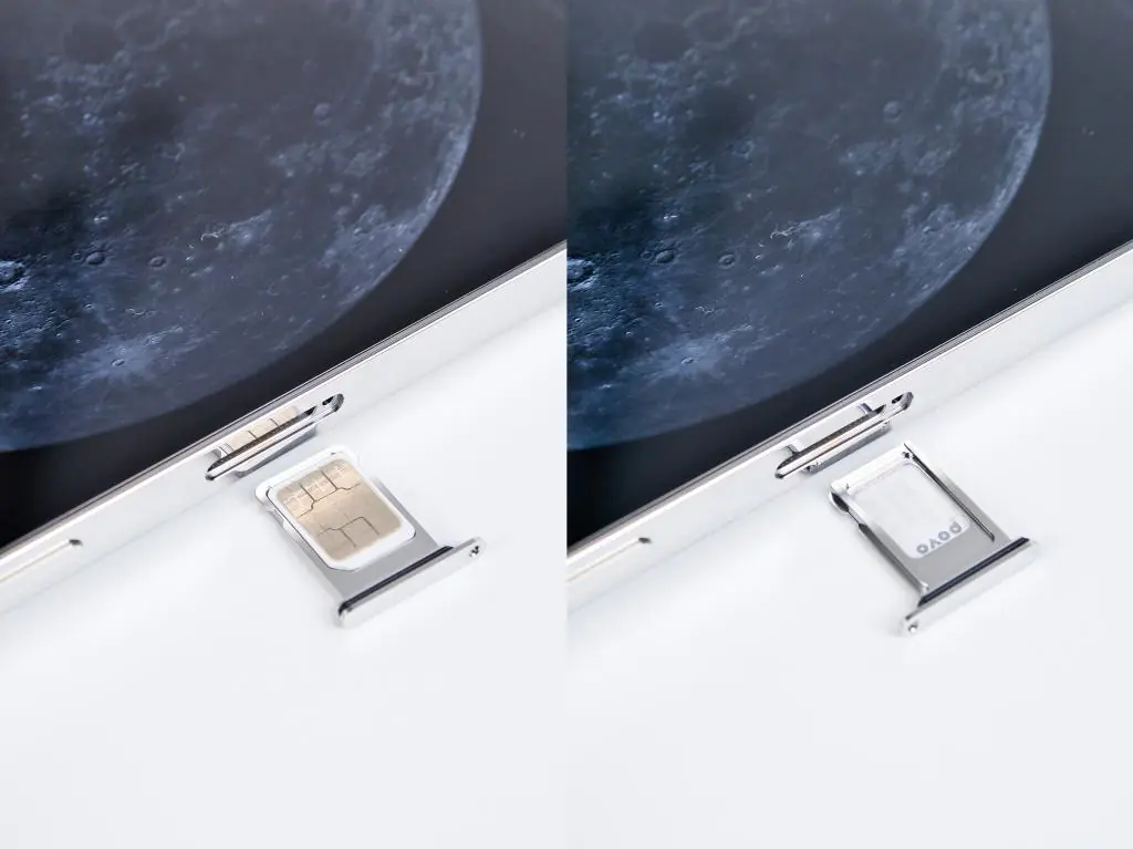 iPhone14Pro SIMカードスロット